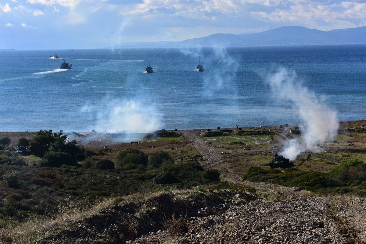 Άσκηση για κατάληψη βραχονησίδας από τους Τούρκους στο Αιγαίο – Σήκωσαν & UAV – Σε ετοιμότητα η ΠΑ – (Εικόνες)